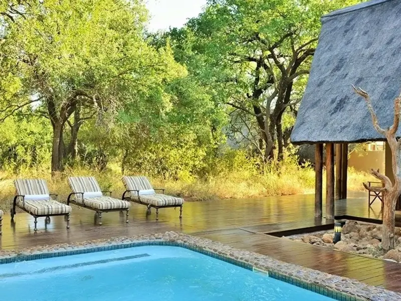 The pool at Black Rhino Game Lodge 