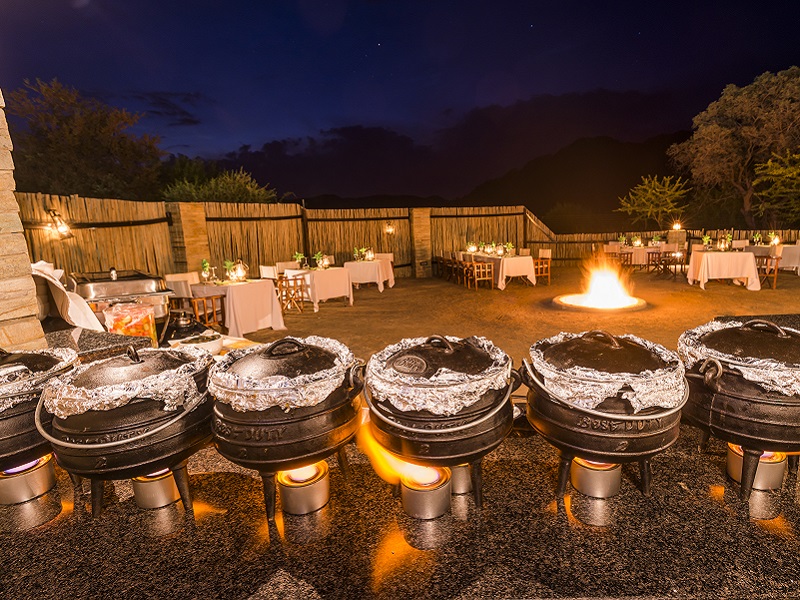 Boma dining at Shepherd's Tree Game Lodge 