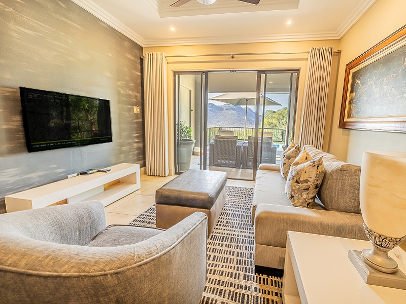 Suite lounge at Shepherd's Tree Game Lodge 